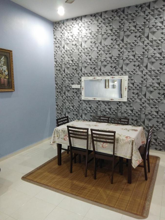 Davallia Homestay Дунгун Екстериор снимка